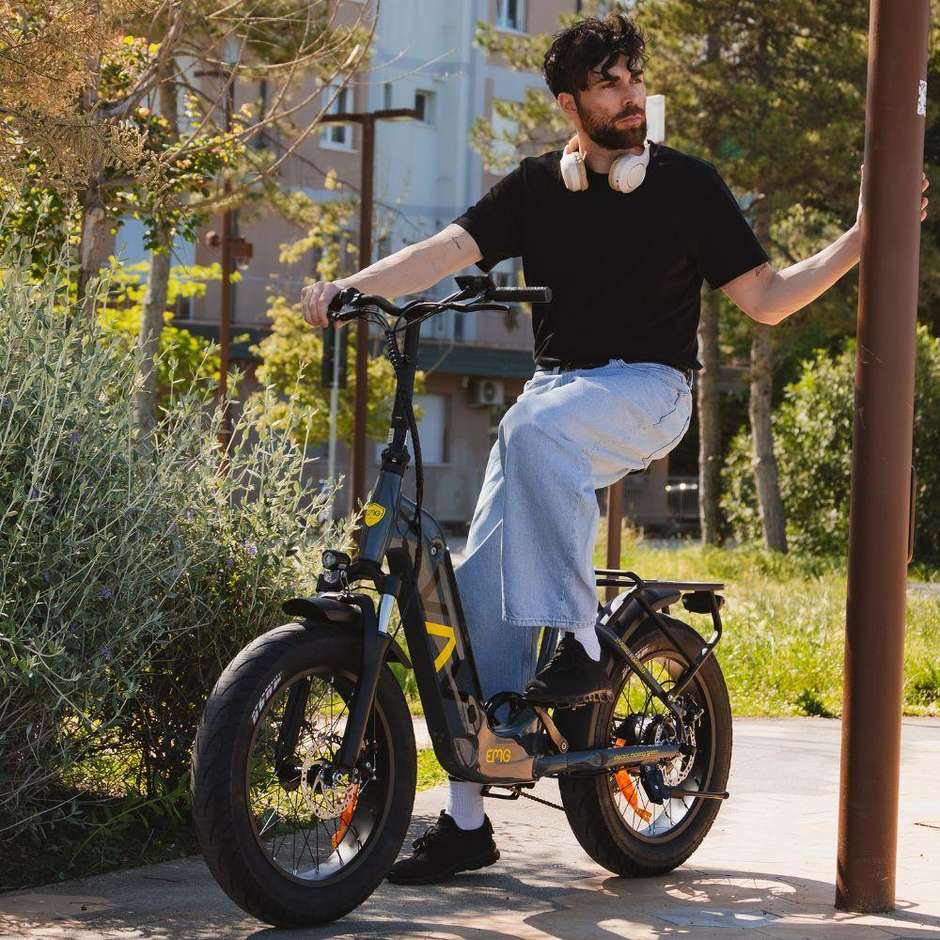 e-bike fatbike bomber 20" 250w aut.30km 25km/hmis