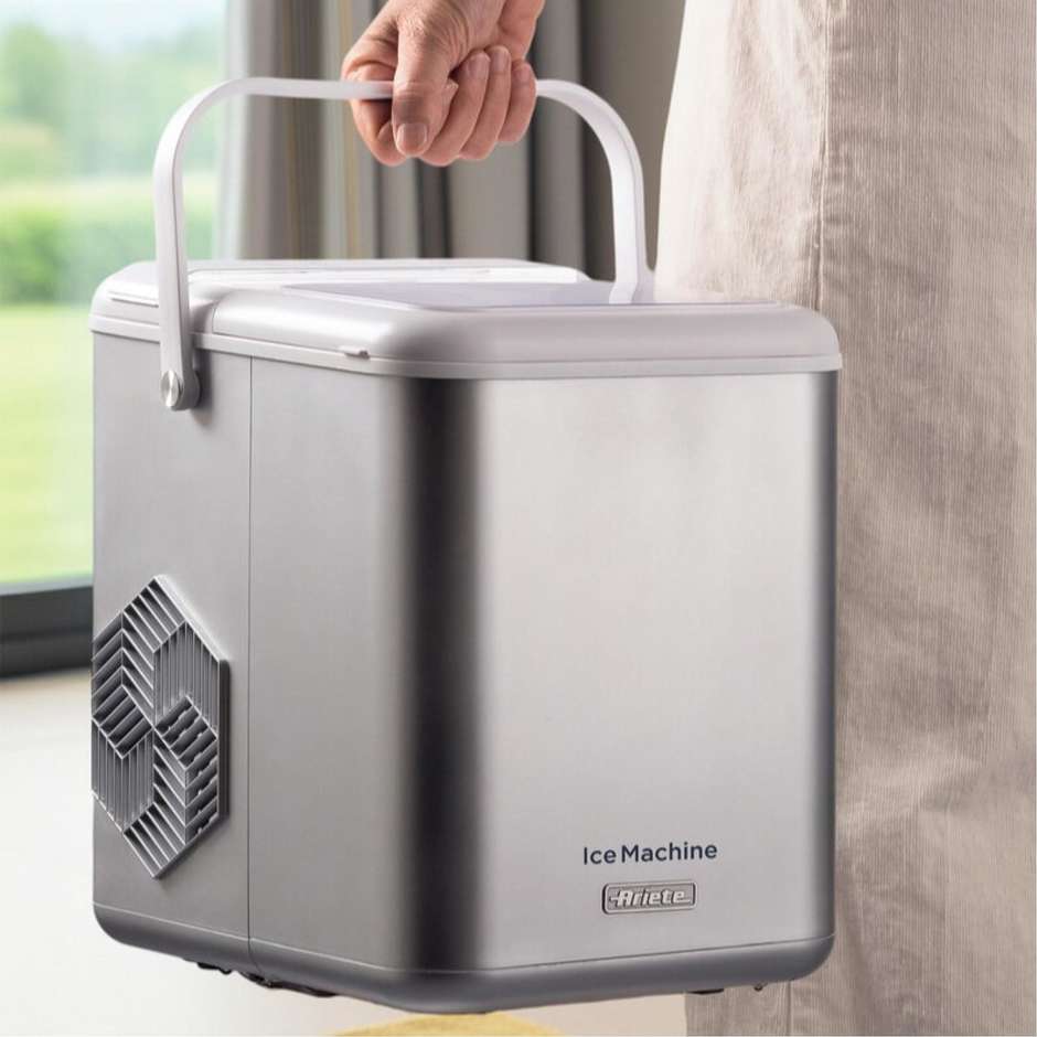 fabbricatore di ghiaccio a cubetti 12 kg in 24 h