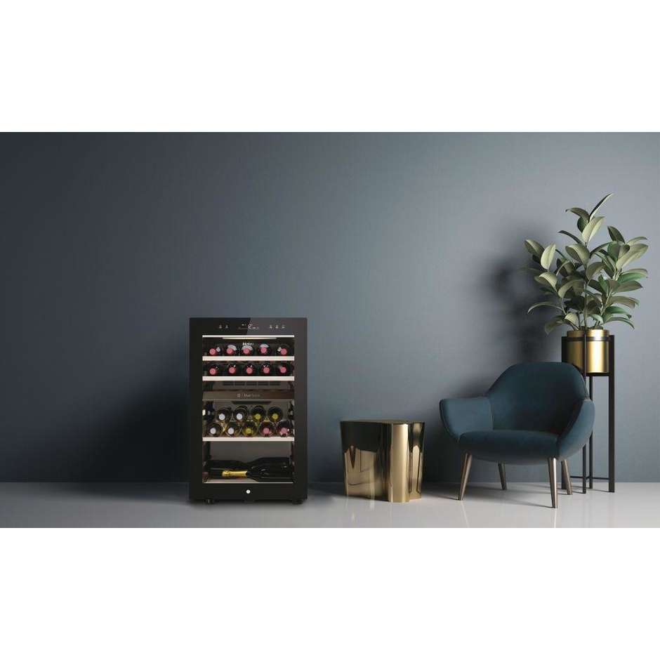 Haier Wine Bank 50 HWS42GDAU1 Cantinetta Vino Doppia Zona 42 Bottiglie Ripiani Legno Nero