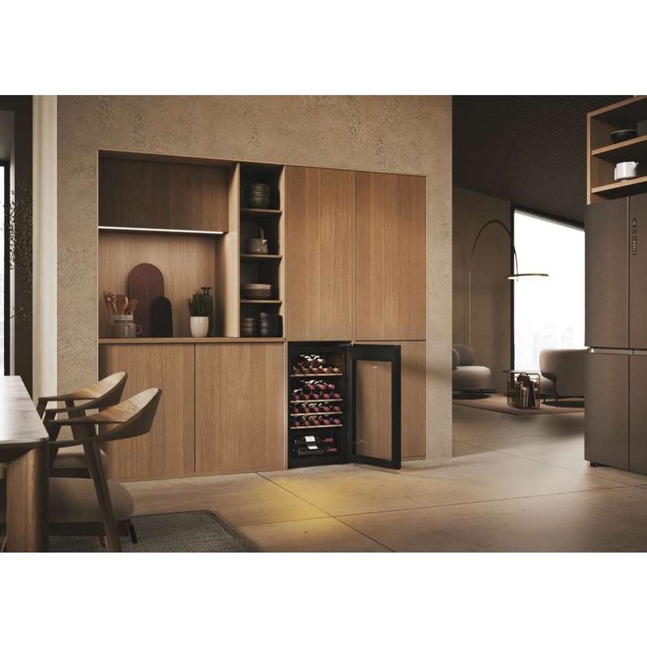 Haier Wine Bank 50 Serie 3 HWS34GGH1 Cantinetta vino con compressore Libera installazione 34 Bottiglie Classe G Colore Nero