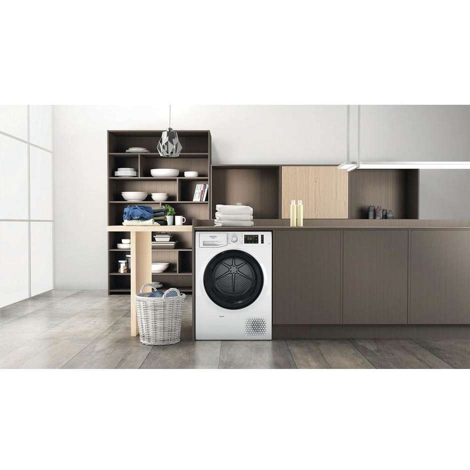 Hotpoint Ariston NTM1182KITR Asciugatrice a libera installazione Pompa di calore Capacita 8 KG Classe A++ Colore Bianco