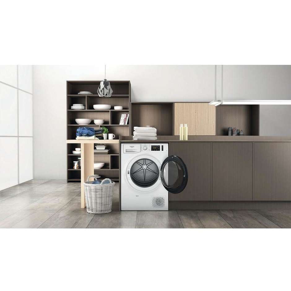 Hotpoint Ariston NTM1182KITR Asciugatrice a libera installazione Pompa di calore Capacita 8 KG Classe A++ Colore Bianco