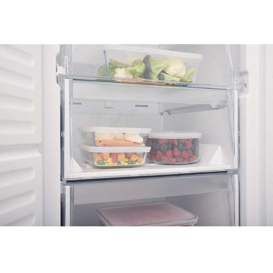 Hotpoint Ariston UHA6F2CW Congelatore verticale Capacita 253 Lt Classe E Colore Bianco