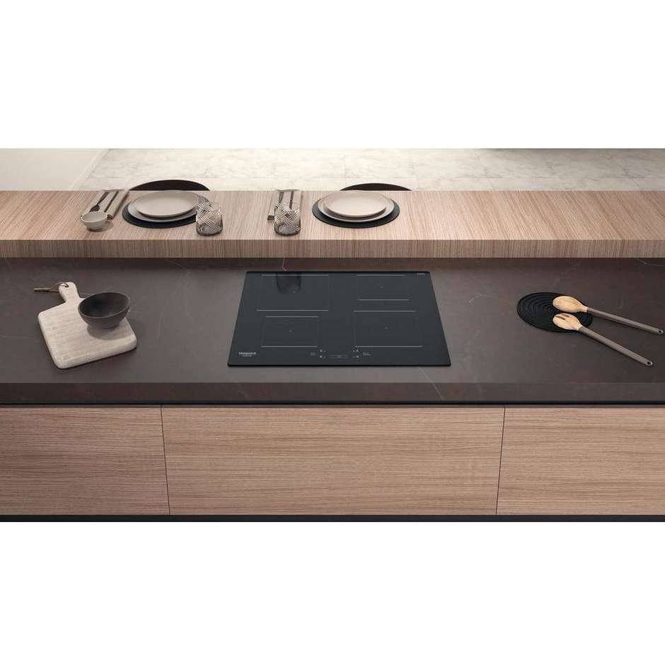 Hotpoint HQ 5660S NE Piano Cottura a Induzione 60 cm con FlexiSpace MyMenu Trattamento CleanProtect 7200W Nero