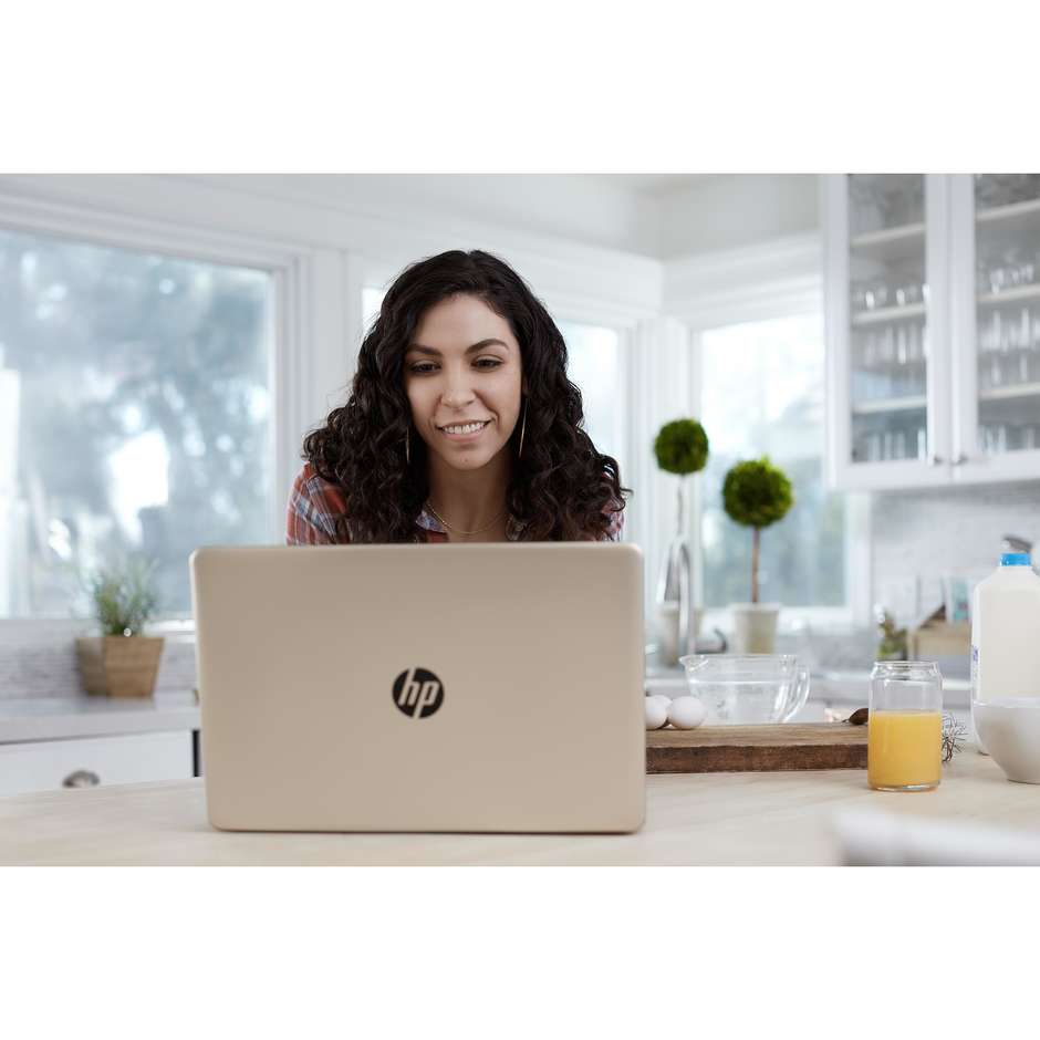 HP 15-BS145NL Notebook 15,6" Intel Core i5-8250U Ram 8 GB SSD 256 GB colore Argento