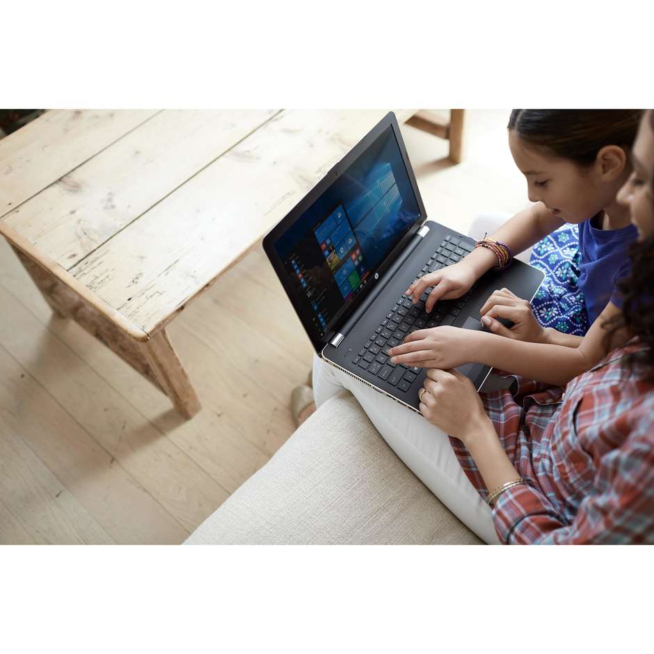 HP 15-BS145NL Notebook 15,6" Intel Core i5-8250U Ram 8 GB SSD 256 GB colore Argento