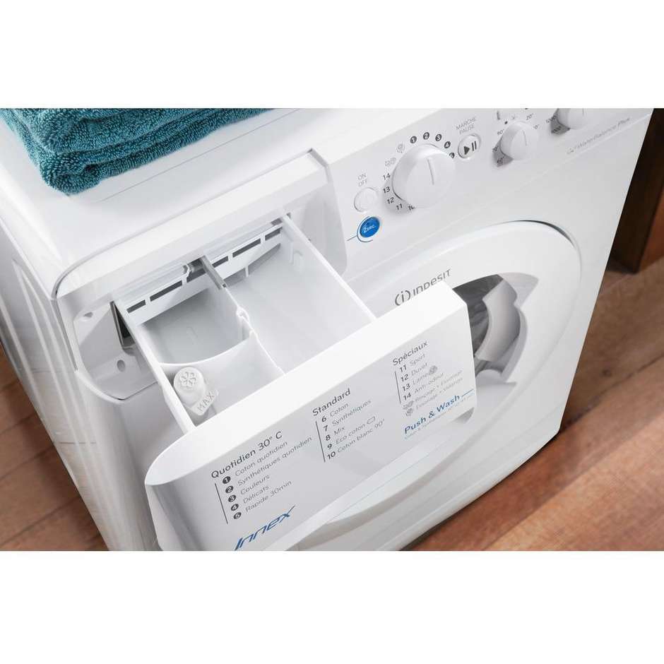 Indesit BWSA 61053 W IT lavatrice snella carica frontale 43 cm 6 Kg 1000 giri classe A+++ bianco