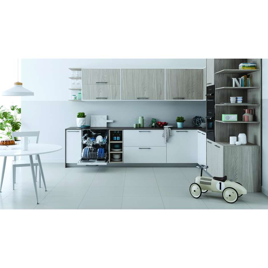 INDESIT IN2IE14CNP80 Lavastoviglie da Incasso a Scomparsa Totale 60 cm Standard 14 Coperti 5 Programmi Classe E 49 dB Cestelli Modulari