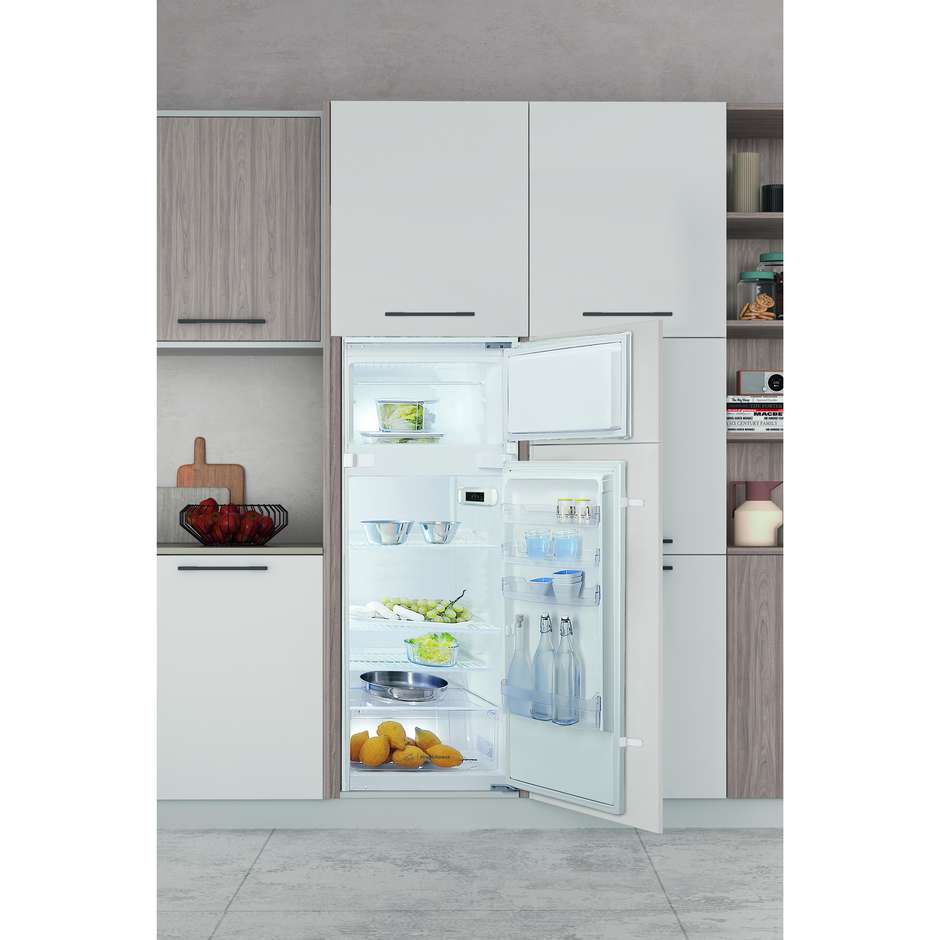 Indesit T16A1D/I2 Frigorifero Da incasso Capacita 239 Lt Classe E Colore Acciaio inox