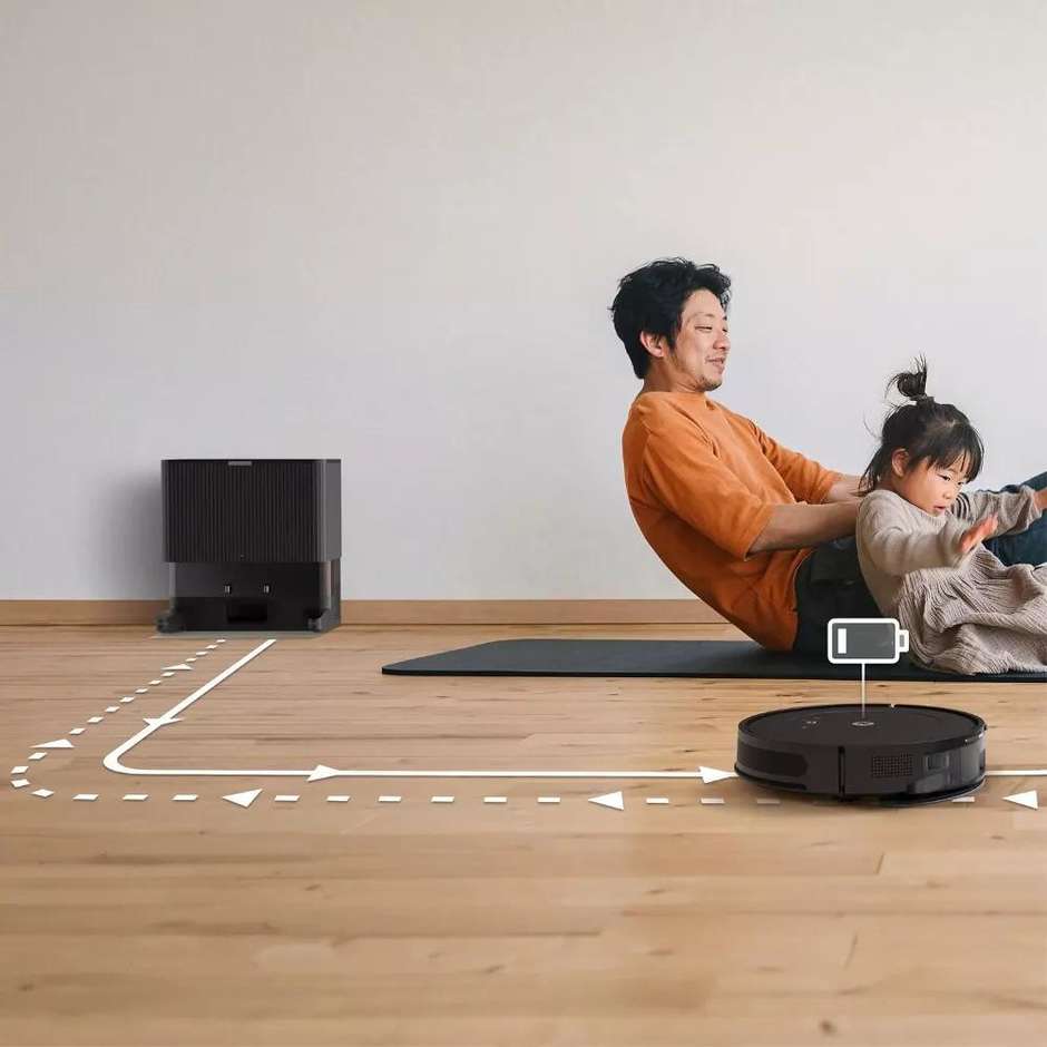 iRobot Roomba Combo Essential 2 Robot Aspirapolvere e Lavapavimenti Batteria 2600mAh Tanica 0,2L Nero