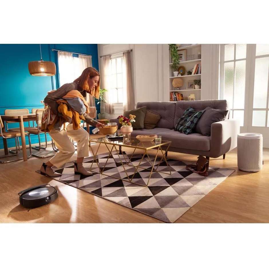 iRobot Roomba Combo j7 Robot Aspirapolvere e Lavapavimenti con Mocio Completamente Retrattile Nero e Inox