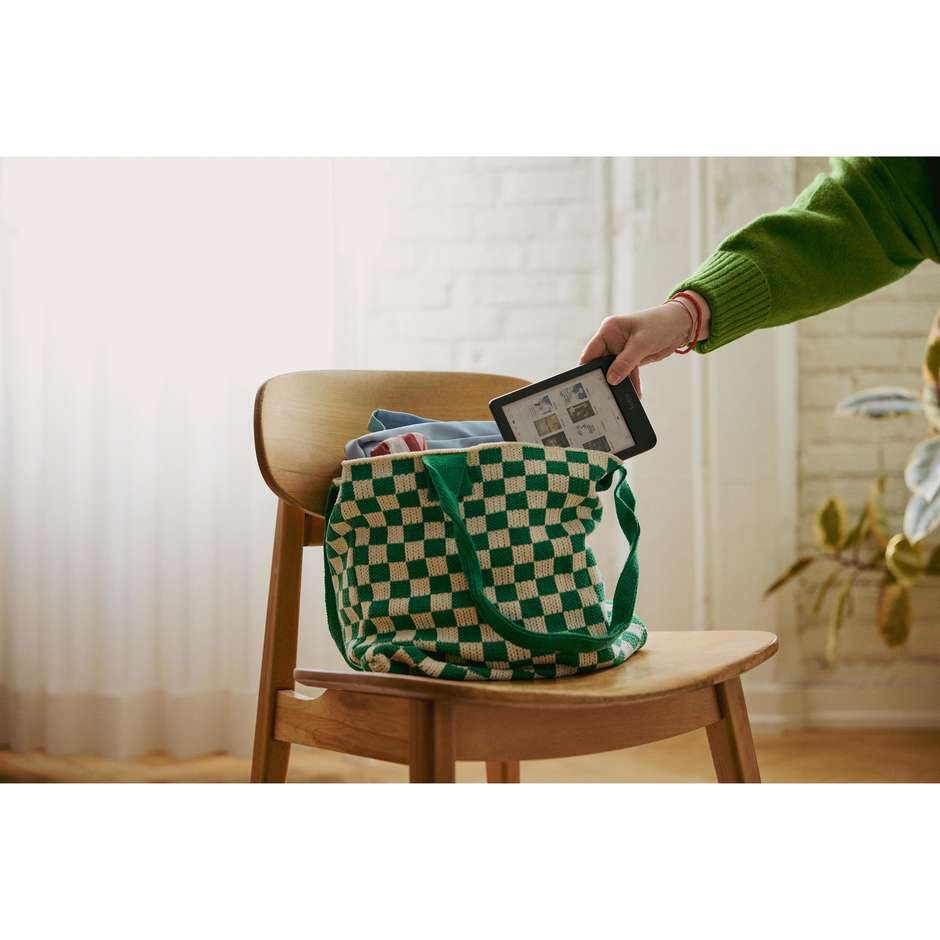 Kobo Clara Colour E-Reader 6" E-Ink Kaleido 3 a Colori Touchscreen Memoria 16 GB Impermeabile IPX8 Wi-Fi Nero