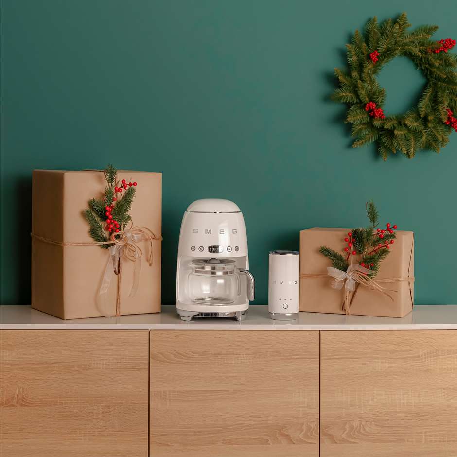 Smeg 50's Style MFF02CREU Montalatte Elettrico ad Induzione 500W con Caraffa Inox da 600ml Panna Lucido