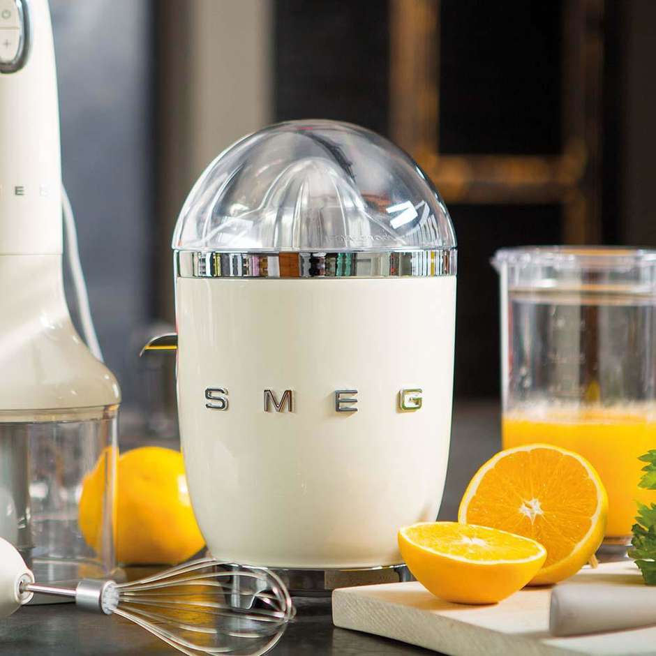 Smeg CJF11CREU Spremiagrumi Elettrico 50's Style 70 W Filtro Acciaio Inox Finitura Crema Lucido