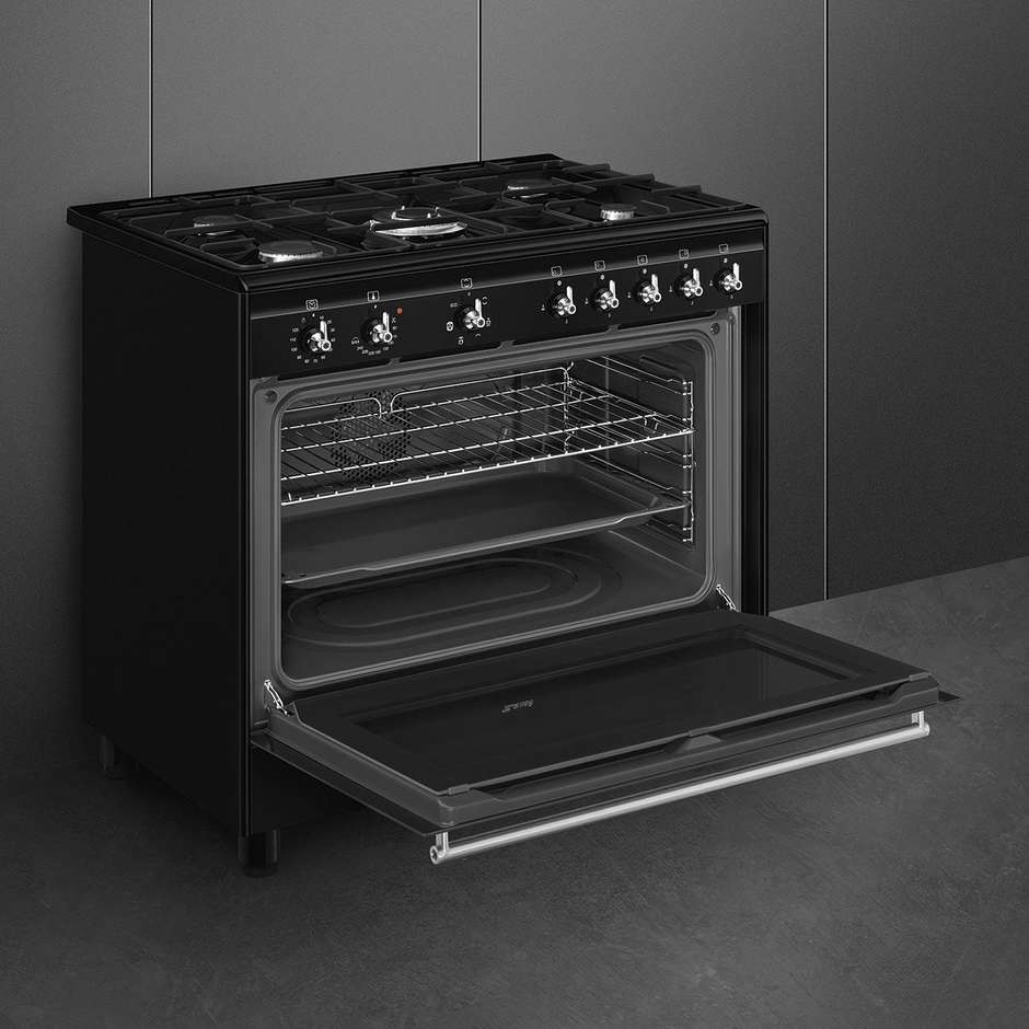 Smeg CX91GMBL Cucina 90x60 5 Fuochi Forno elettrico Capacita forno 115 Lt Classe A Colore Nero