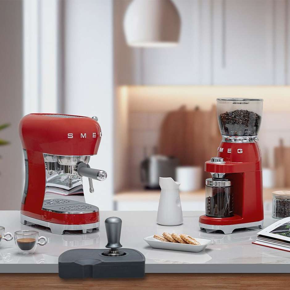 Smeg ECF02 Macchina da Caffè Espresso Manuale 15 Bar 1350 W 50's Style Rosso