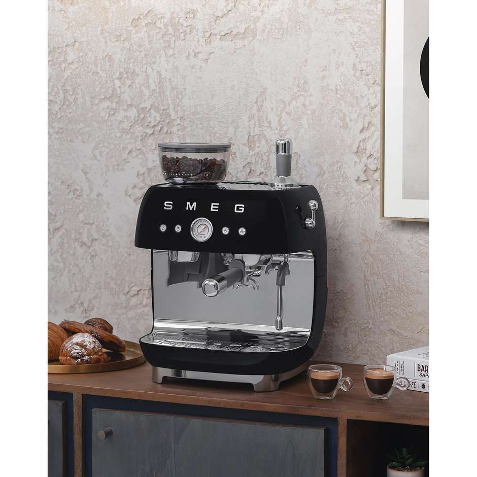 Smeg EGF03BLEU Macchina da Caffe con Macinacaffe Integrato Serbatoio da 1 Lt Potenza 1350 W Colore Nero