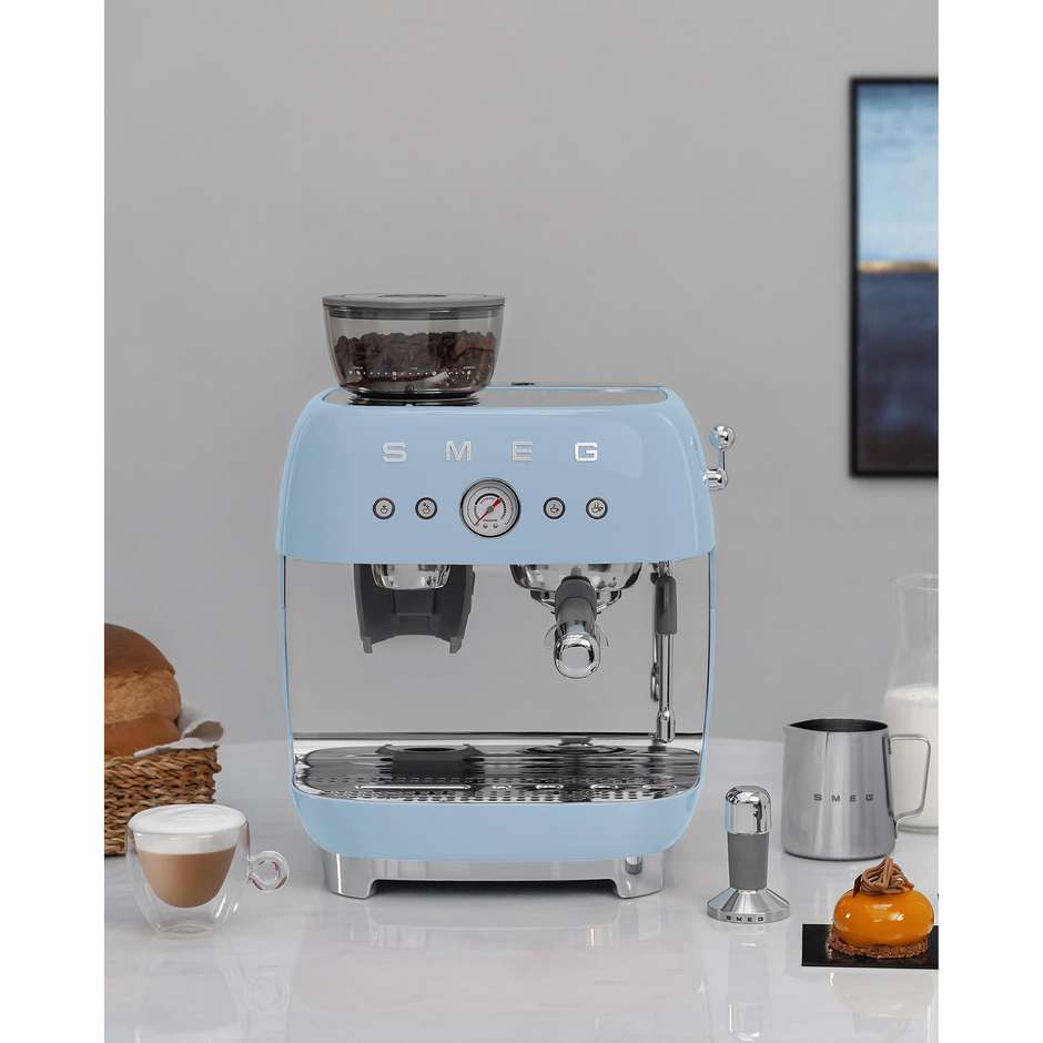 Smeg EGF03PBEU Macchina da Caffè Espresso Manuale con Macinacaffè Integrato Serbatoio da 1 Lt Potenza 1350 W Colore Azzurro