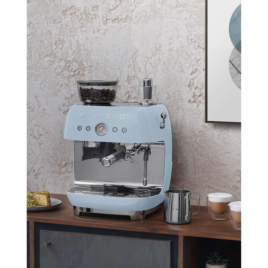 Smeg EGF03PBEU Macchina da Caffè Espresso Manuale con Macinacaffè Integrato Serbatoio da 1 Lt Potenza 1350 W Colore Azzurro