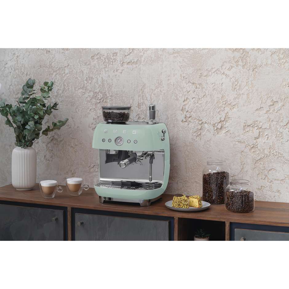 Smeg EGF03PGEU Macchina da Caffè Espresso Manuale con Macinacaffè Integrato Potenza 1350 W Colore Verde