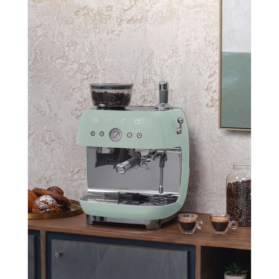 Smeg EGF03PGEU Macchina da Caffè Espresso Manuale con Macinacaffè Integrato Potenza 1350 W Colore Verde