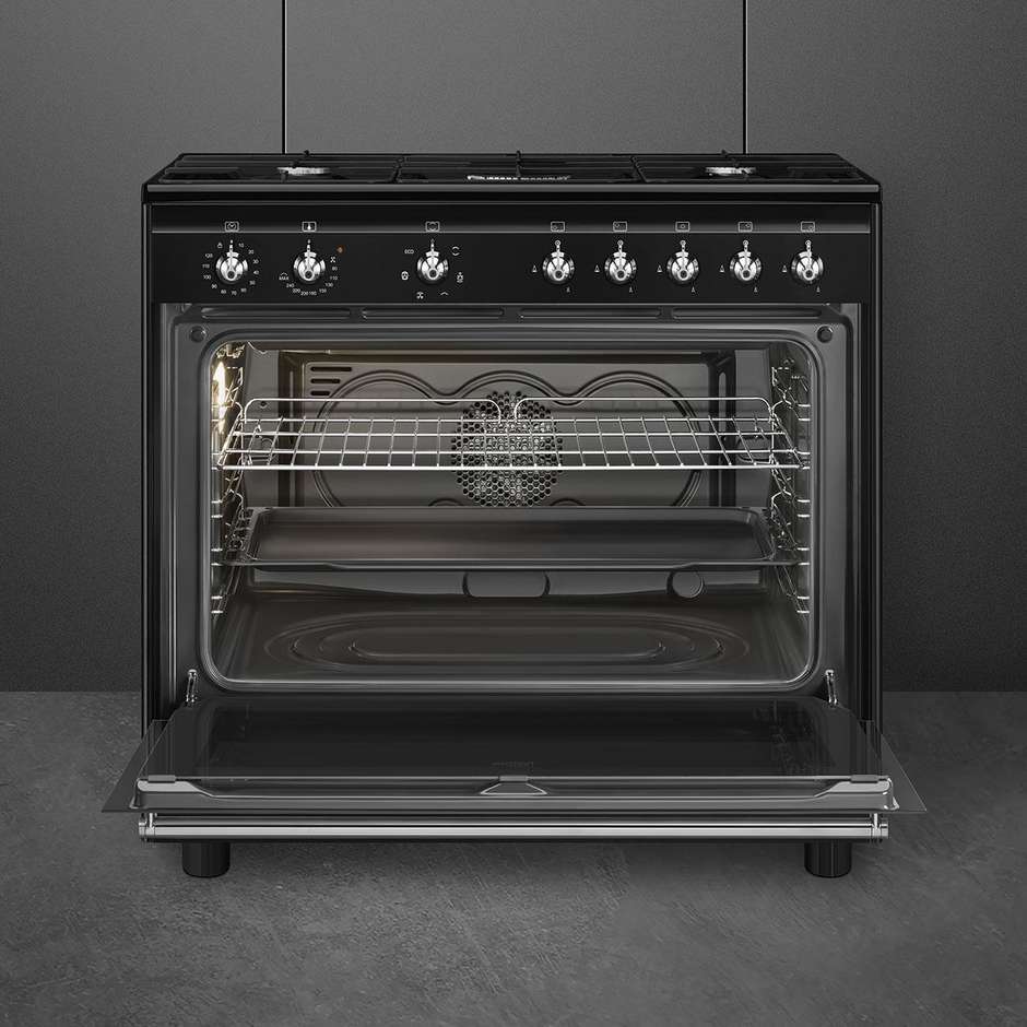 Smeg Linea Classica CX91GMBL Cucina 90x60 cm 5 Fuochi Gas con Bruciatore Ultrarapido 4 kW Forno Elettrico Termoventilato 115 L Vapor Clean Classe A Nero Opaco