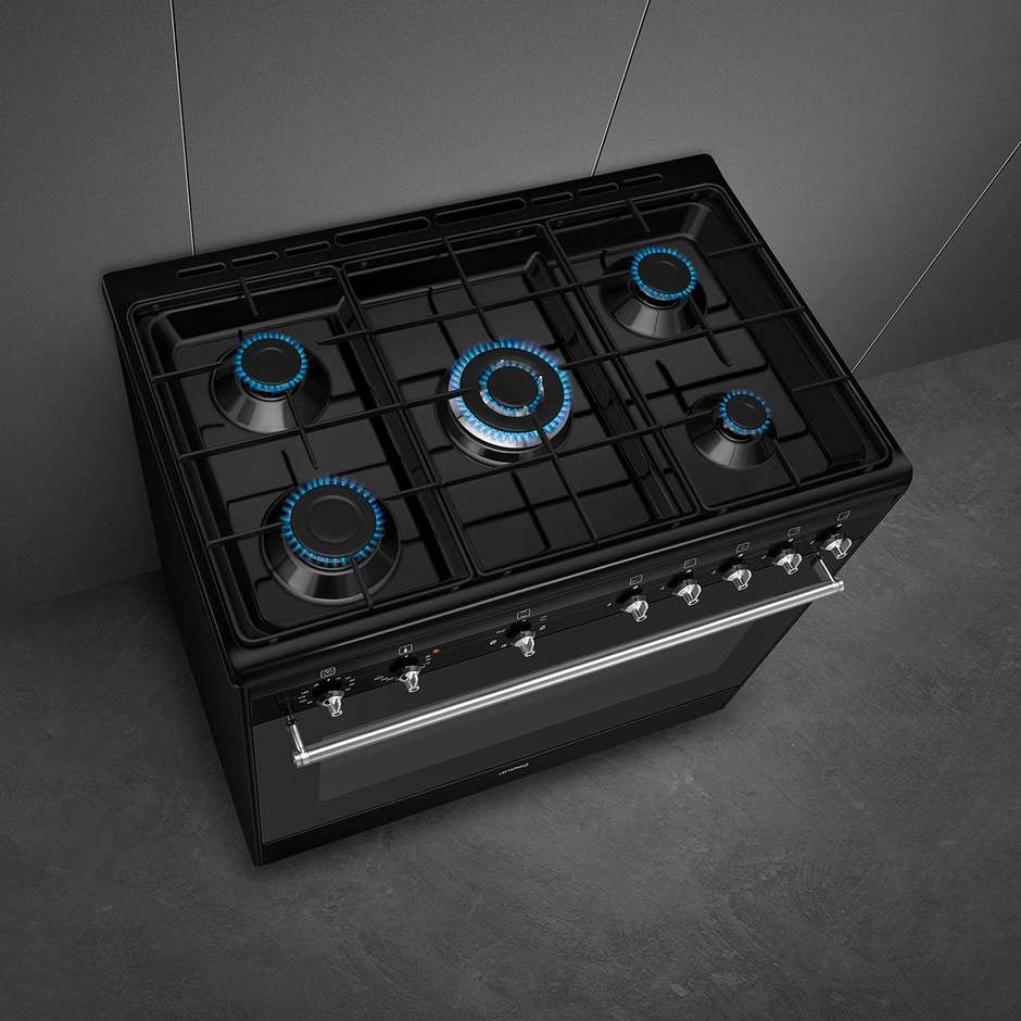 Smeg Linea Classica CX91GMBL Cucina 90x60 cm 5 Fuochi Gas con Bruciatore Ultrarapido 4 kW Forno Elettrico Termoventilato 115 L Vapor Clean Classe A Nero Opaco