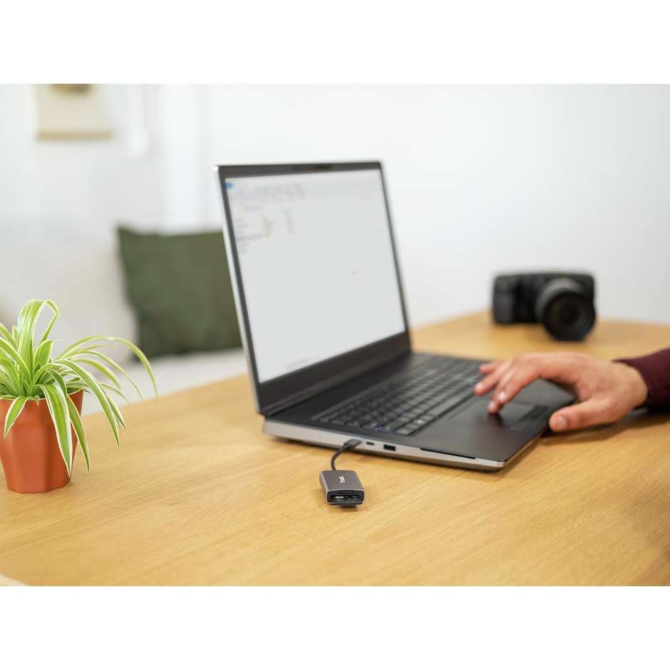 Trust 24136 Lettore di Schede di Memoria USB-C 3.2 Gen 1 per SD e MicroSD Compatto Alluminio Grigio