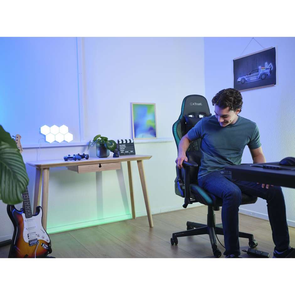 Trust GXT 716 Rizza sedia gaming nera con luci RGB, portata 150 kg
